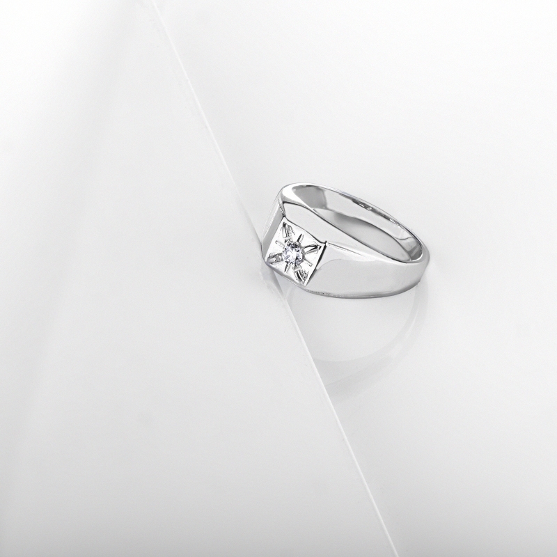 Herrenring Weißgold 18K mit Diamant