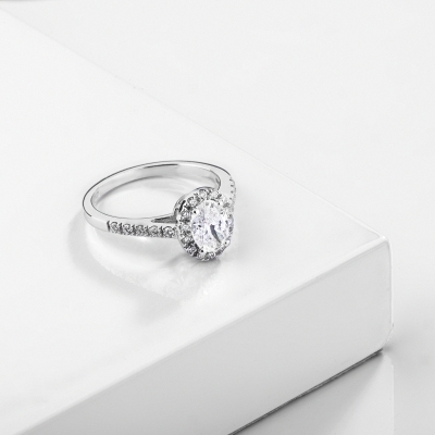 Verlobungsring mit Diamant Ovalschliff 1.00 Karat GIA aus Weißgold 18k