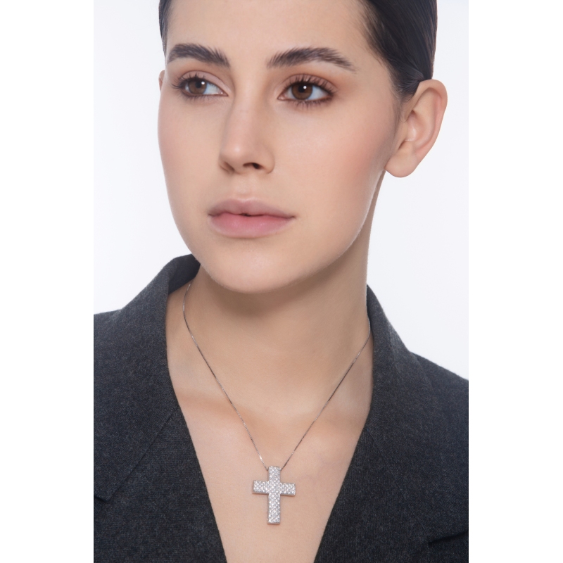 Weißgold 18K Kreuz Kette mit Brillanten Weißgold 18K Kreuz Kette mit Brillanten