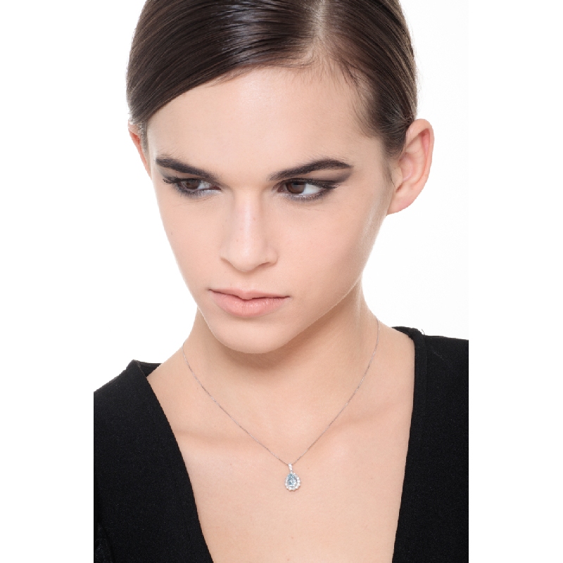 Weißgold-Halskette mit Aquamarin-Tropfen-Anhänger und Diamanten Weißgold-Halskette mit Aquamarin-Tropfen-Anhänger und Diamanten