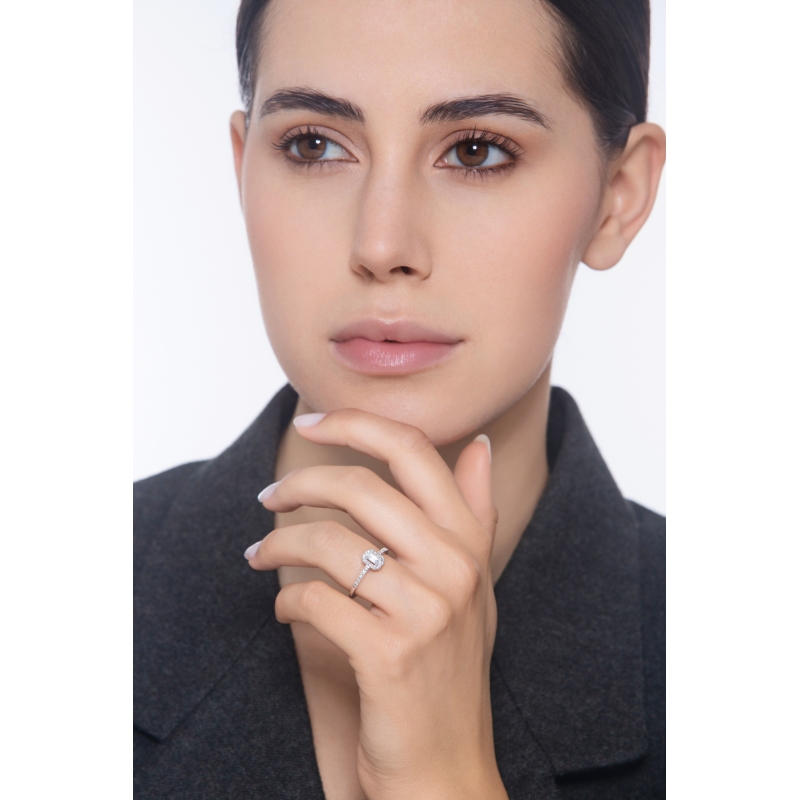 Damenring mit Diamant Smaragdschliff 0.30 kt GIA Weißgold 