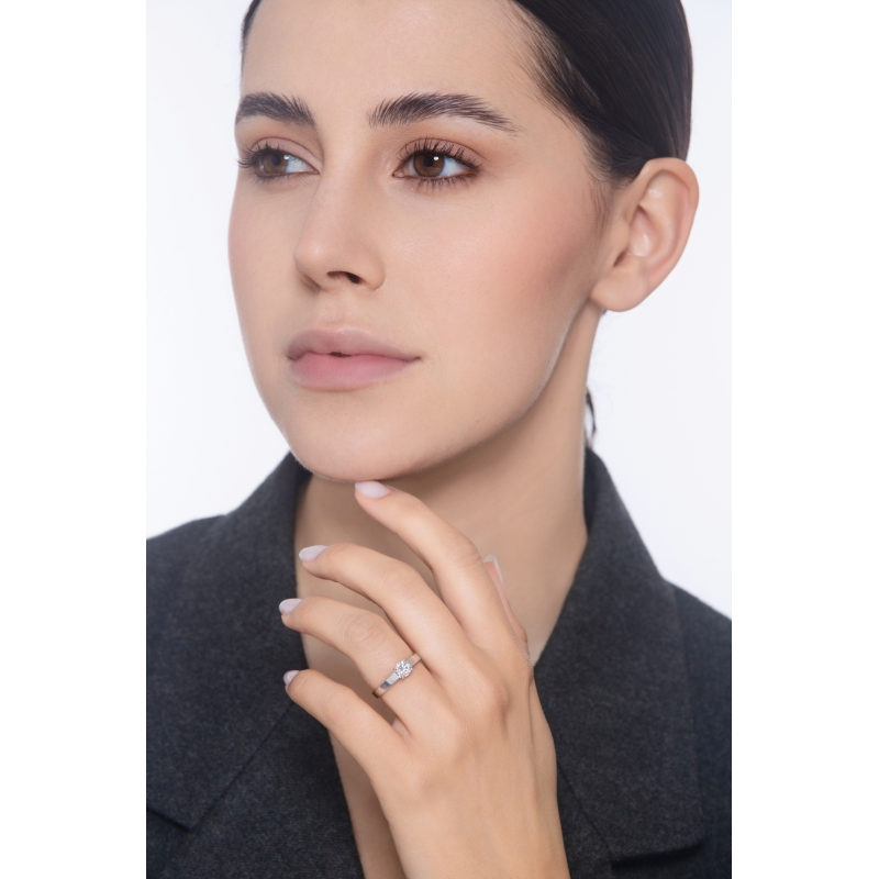 Weißgold 18K halbkaräter Verlobungsring mit Diamant