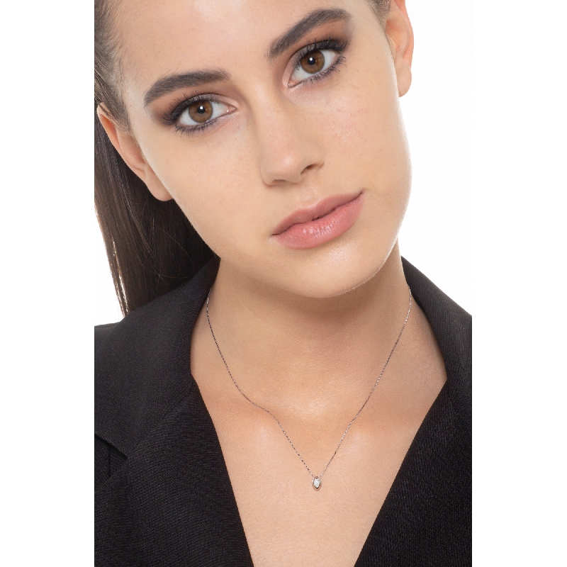 Weißgoldkette mit Diamant-Tropfen-Anhänger  Weißgoldkette mit Diamant-Tropfen-Anhänger