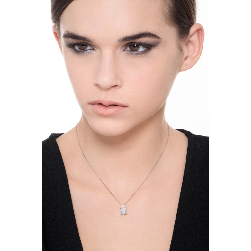 Halskette aus 750er Weißgold mit Aquamarin und Diamanten