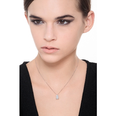 Halskette aus 750er Weißgold mit Aquamarin und Diamanten