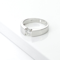 Halbkaräter Solitär Ring Diamant Weißgold Spannfassung