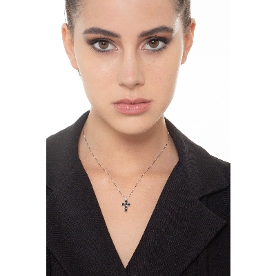 Herrenkette mit Kreuzanhänger aus Weißgold und schwarzen Diamanten