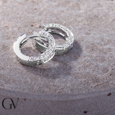 18K Weißgold Creolen mit Diamanten