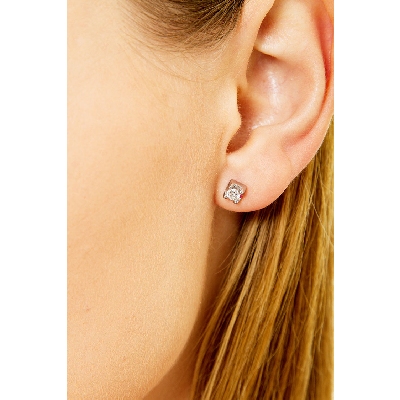 Quadratische Brillant-Orstecker aus 18K Weißgold 