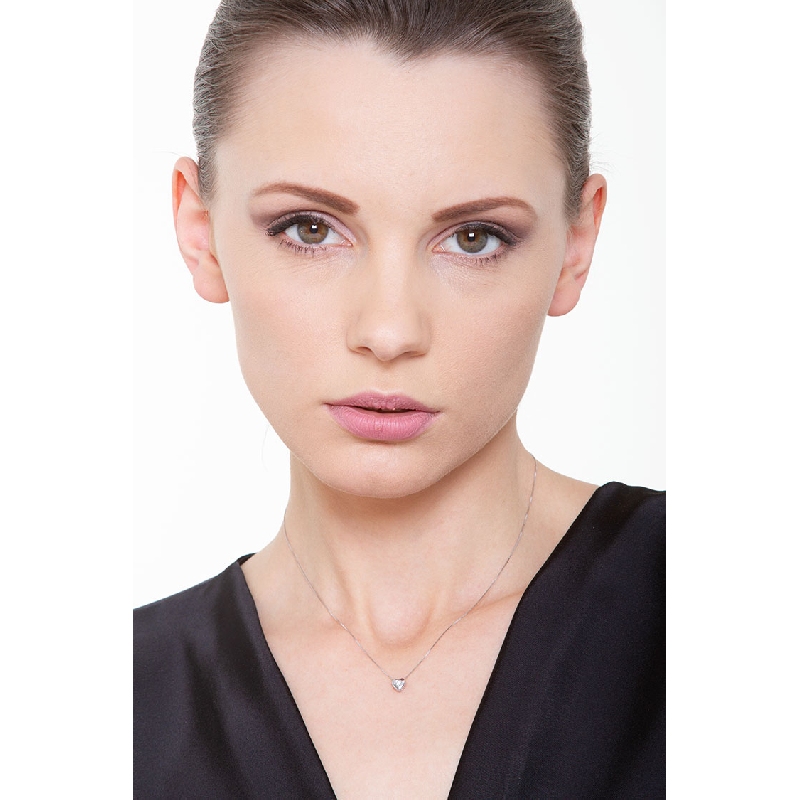 Herz Anhänger Weißgold Kette mit Diamanten Herz Anhänger Weißgold Kette mit Diamanten