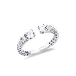 18-karätiger Weißgoldring mit Diamanten