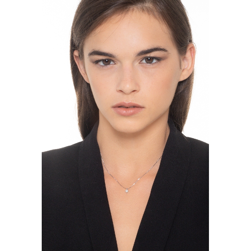 Weißgold Kette Damen mit Diamantenanhänger Weißgold Kette Damen mit Diamantenanhänger