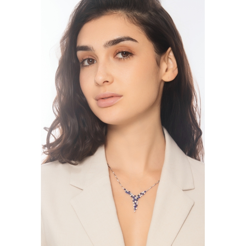 Weißgold Damenkette mit Saphiren und Diamanten Weißgold Damenkette mit Saphiren und Diamanten
