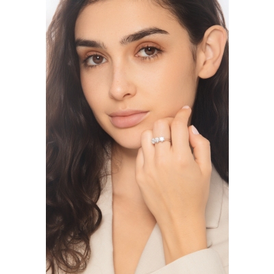 Damenring Weißgold 750 mit drei Diamanten