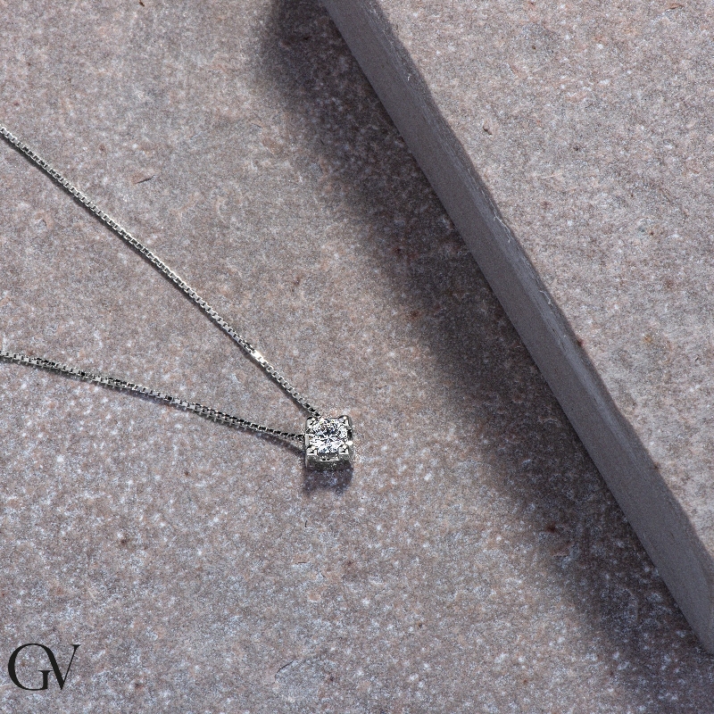 Diamant-Anhänger Solitär Weißgoldkette Diamant-Anhänger Solitär Weißgoldkette