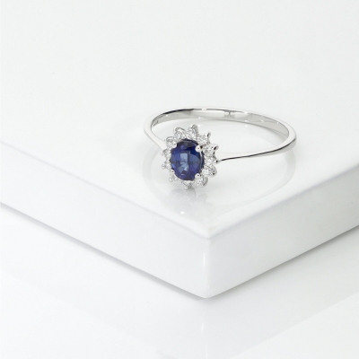 Saphir blau Halo Ring Weissgold mit Diamanten