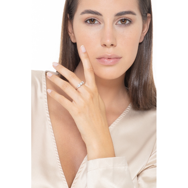 Weißgold-Verlobungsring mit 3 Brillanten 