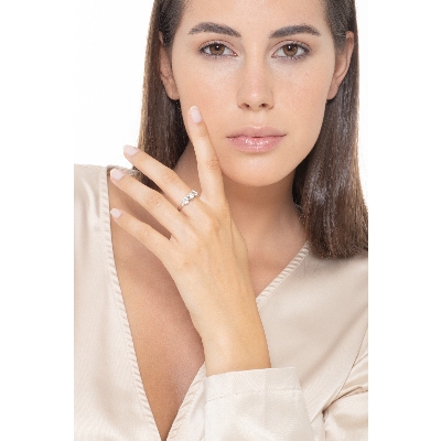 Weißgold-Verlobungsring mit 3 Brillanten 