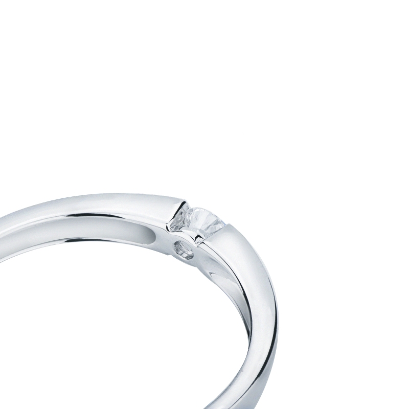 Solitärring Spannfassung Weißgold mit 0.10 kt Diamant Solitärring Spannfassung Weißgold mit 0.10 kt Diamant