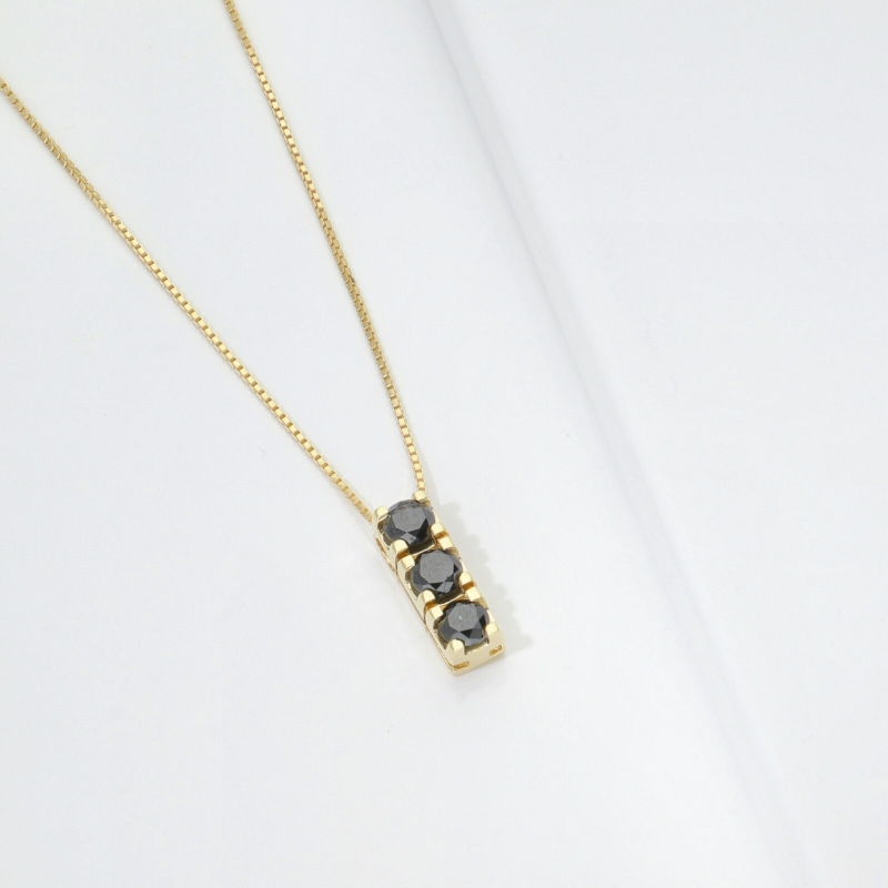 Gelbgold 18k Kette mit 3 schwarzen Diamanten Gelbgold 18k Kette mit 3 schwarzen Diamanten