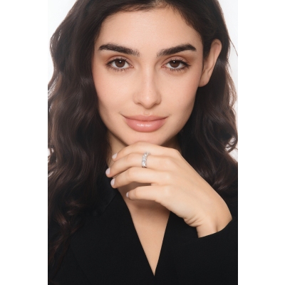 Weißgold 750 Ring mit fünf Diamanten 2 Karat