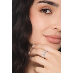 Weißgold 750 Ring mit fünf Diamanten 2 Karat 2