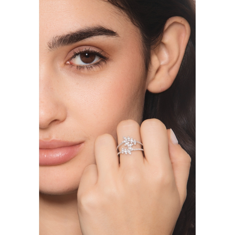 Designer Ring Weißgold 750 mit Diamanten Designer Ring Weißgold 750 mit Diamanten