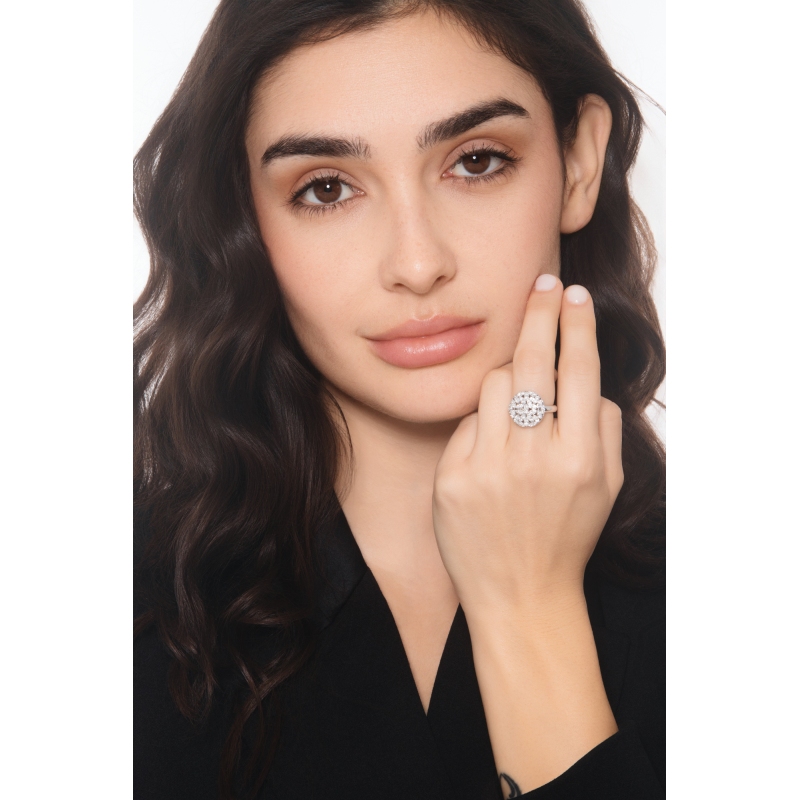 Runder Ring aus 750er Weißgold mit Diamanten