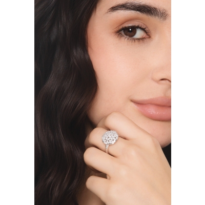 Runder Ring aus 750er Weißgold mit Diamanten