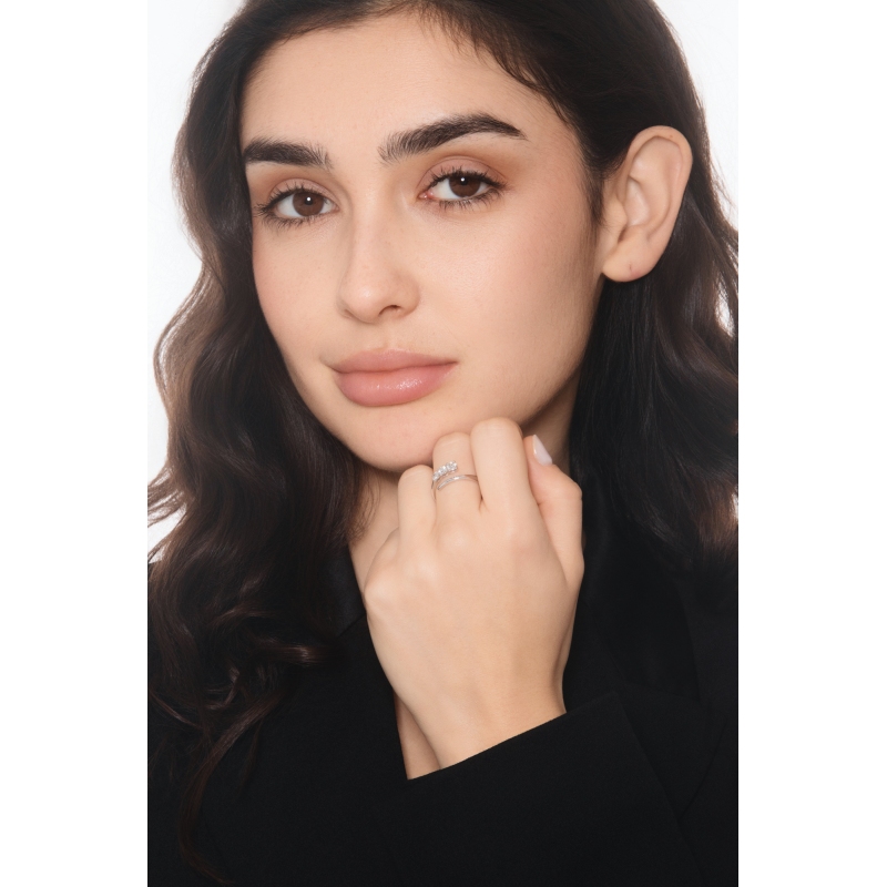 TOI&MOI Weißgold Ring mit drei Diamanten