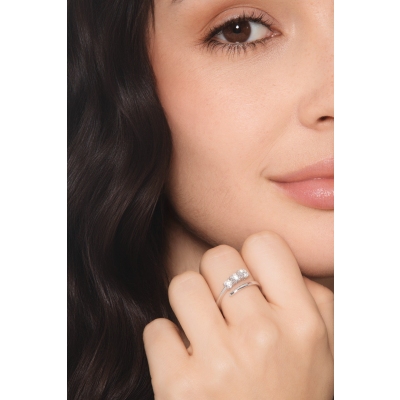 Weißgold TOI&MOI Ring mit drei Diamanten