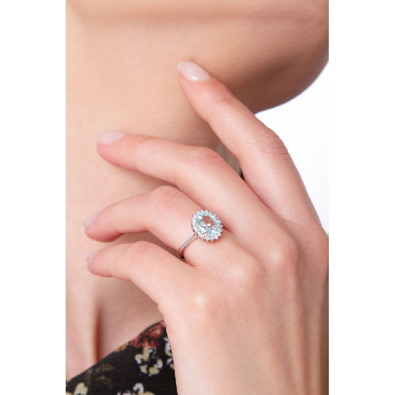 Halo Ring Weißgold Diamanten Aquamarin Halo Ring Weißgold Diamanten Aquamarin