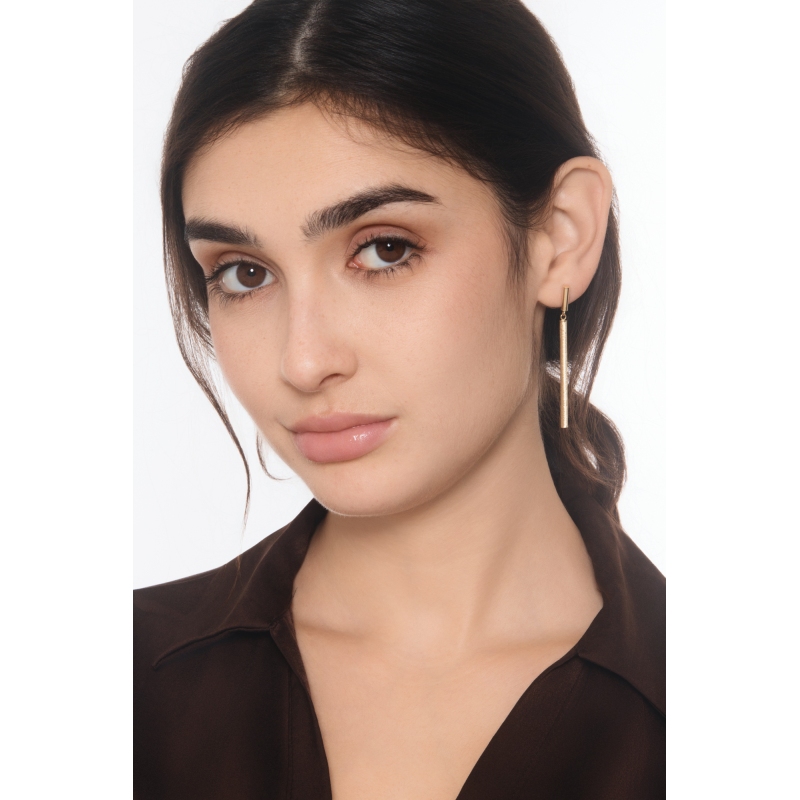 Hängende Ohrringe aus 18K Gold mit satinierten Stäbchen