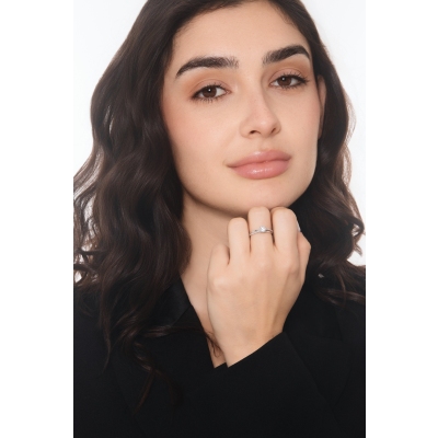 Halbkaräter Diamant Verlobungsring Weissgold