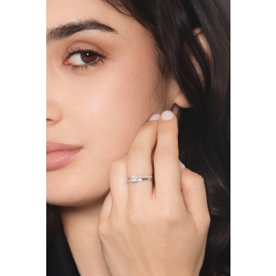 Halbkaräter Diamant Verlobungsring Weissgold