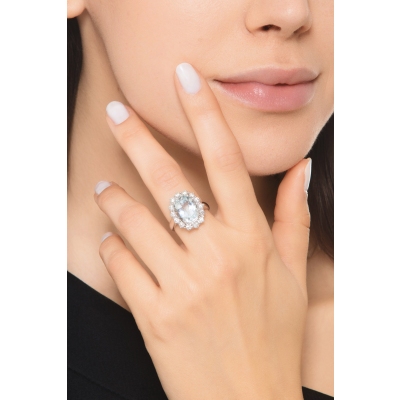 Aquamarin Weißgold Halo Ring mit Diamanten 