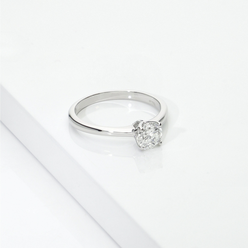 Weißgold Antragsring 0,70 kt Diamant 