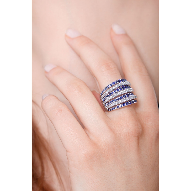 Damenkette aus 18k Weißgold mit Diamantanhänger