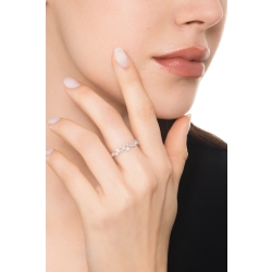 Aura Ring aus 18k Weißgold mit Diamanten 2