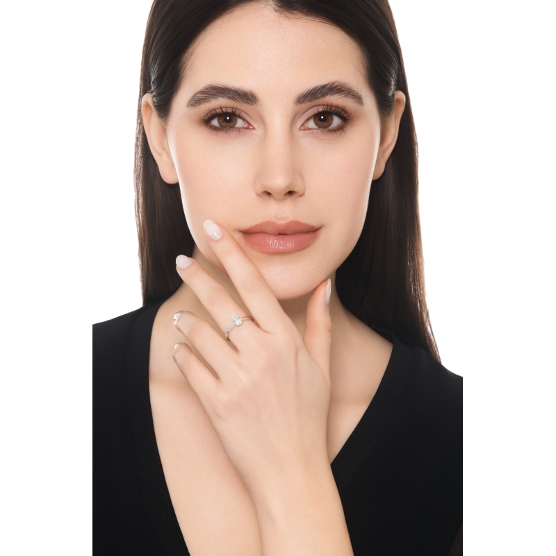 Verlobungsring Diamant Ovalschliff 0.70 kt GIA Weißgold 18K