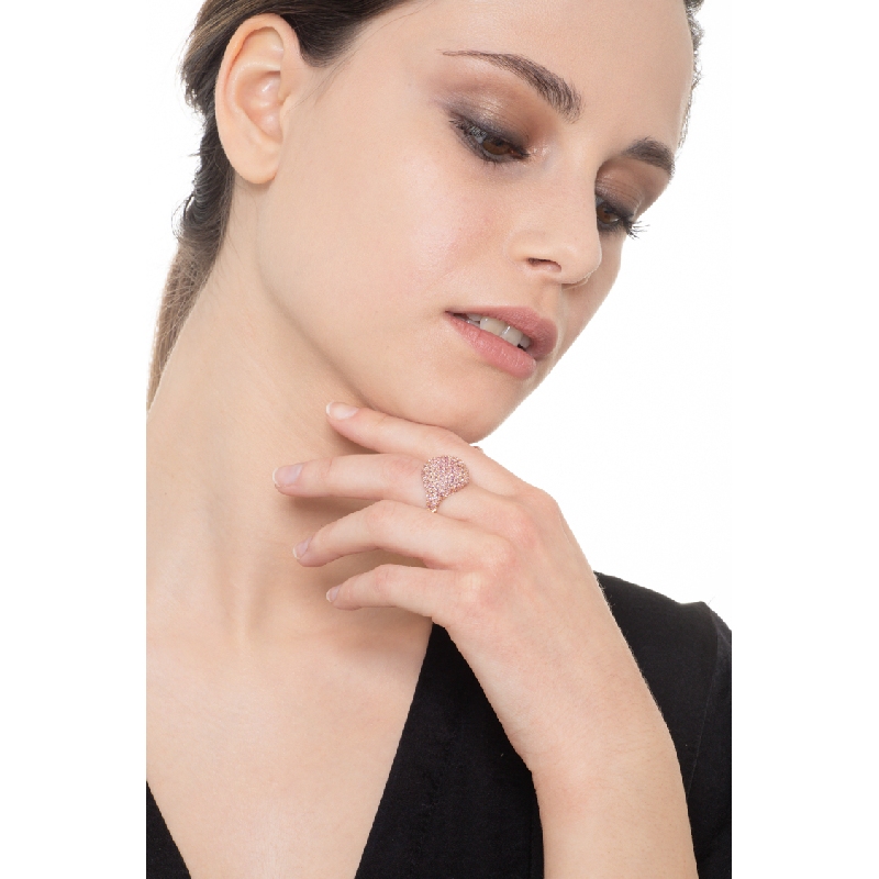 Pavé Ring aus Roségold mit rosa Saphiren