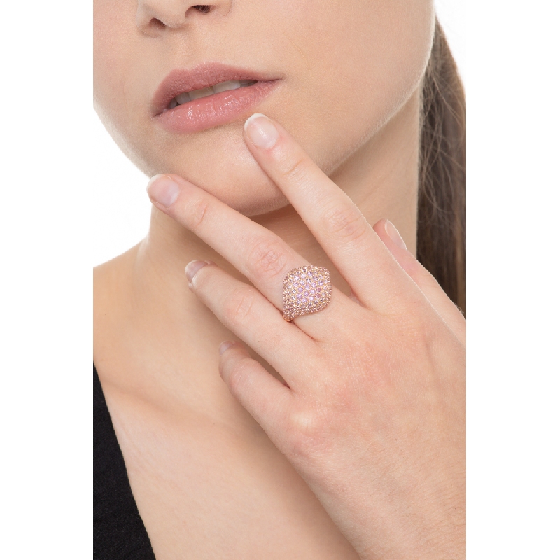 Pavé Ring aus Roségold mit rosa Saphiren
