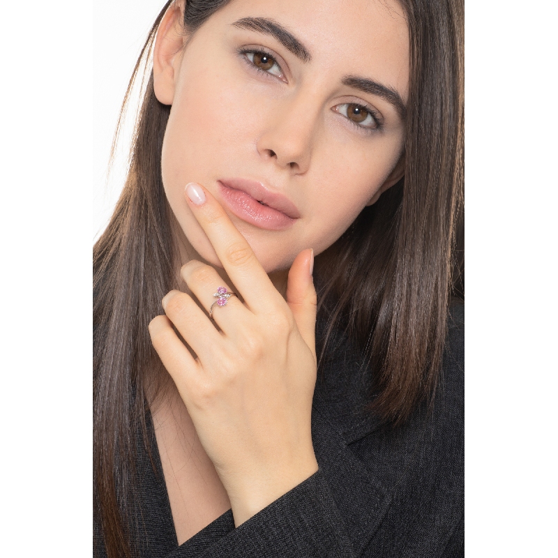 Rosa Saphir Ring mit Diamanten Rosa Saphir Ring mit Diamanten