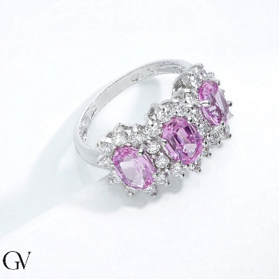 Trilogie Ring mit drei Halo Rosa Saphire mit Brillanten 