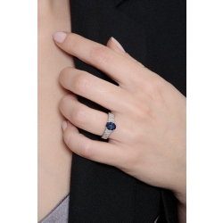 Saphir Solitär Ring Weißgold mit Diamanten 2