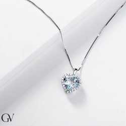 Weißgold Kette mit Aquamarin- und Diamant-Herzanhänger  2