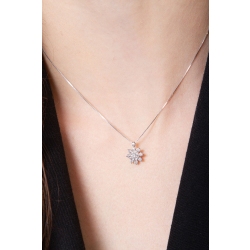 Blumenhalskette aus Weißgold mit Diamanten 2