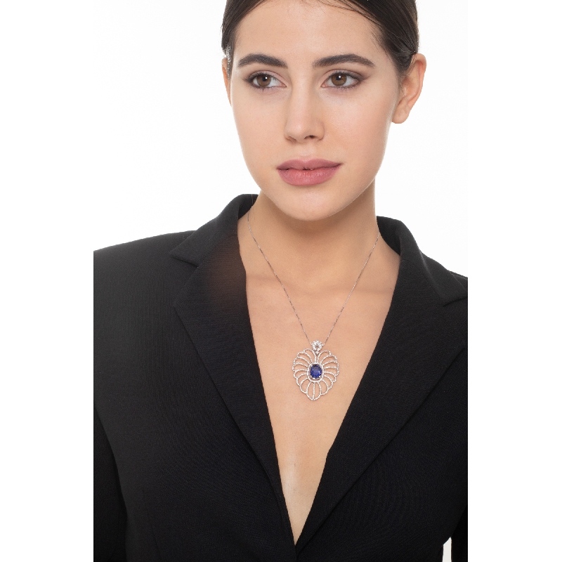 Weißgold-Damenkette mit Diamant- und Saphir-Anhänger Weißgold-Damenkette mit Diamant- und Saphir-Anhänger