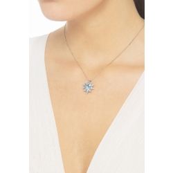 Herzkette Weißgold Aquamarin 9 Diamanten-Blütenblätter  2