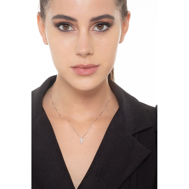 Weißgold Halskette mit kleinem Kreuzanhänger  Weißgold Halskette mit kleinem Kreuzanhänger